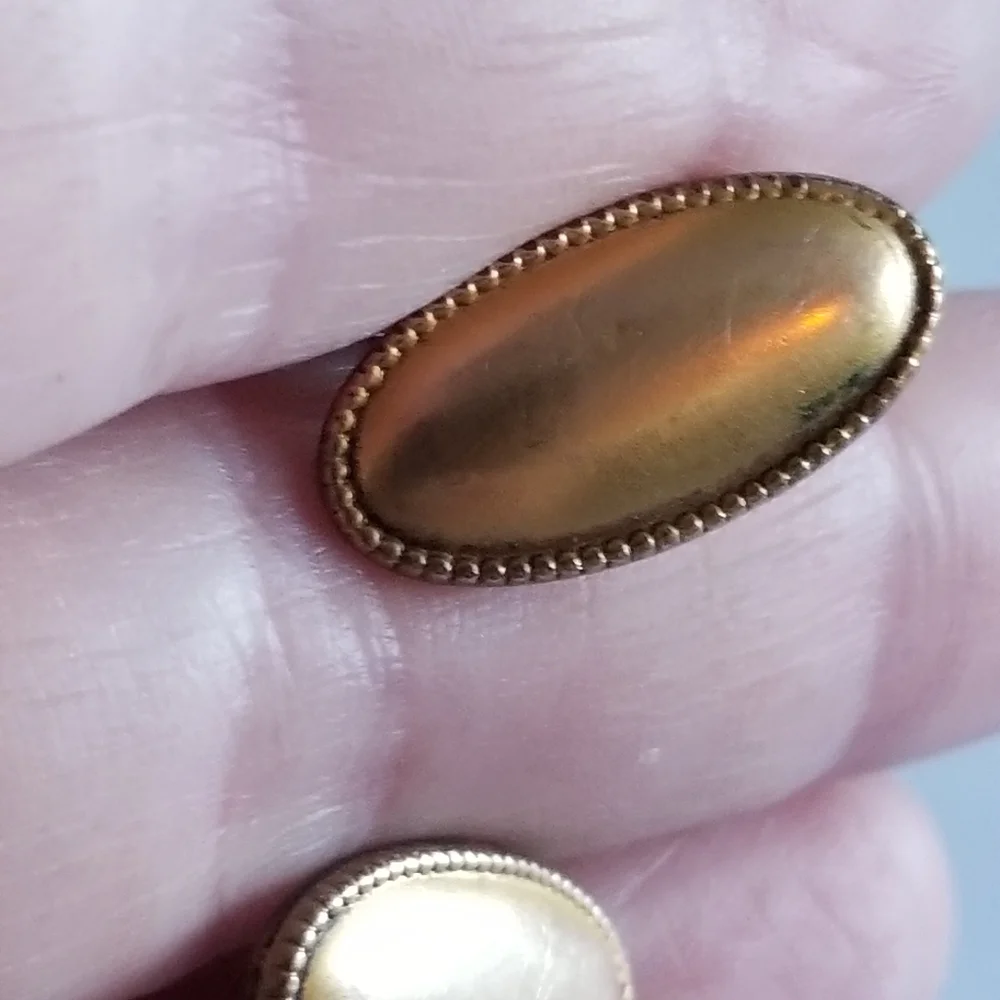 Antique cufflinks by W.G. Clark & Co gold tone Edwardian bean back WGC